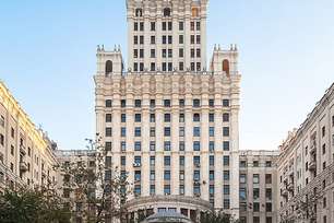 Высотное здание на площади Красных Ворот - 5 экскурсий